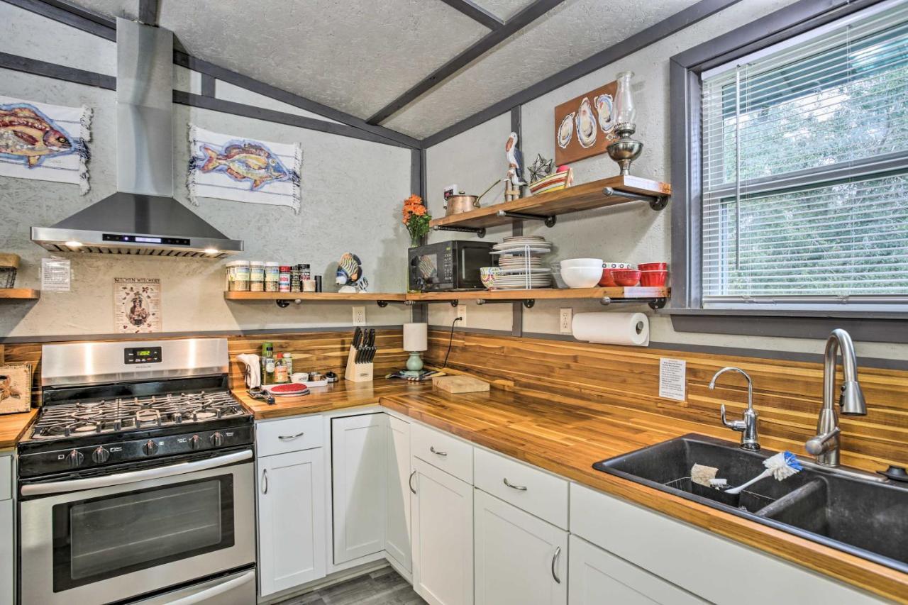 Waterfront Bay St Louis Beach House With Deck! Bay St. Louis Exteriér fotografie