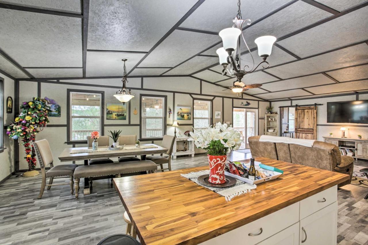 Waterfront Bay St Louis Beach House With Deck! Bay St. Louis Exteriér fotografie